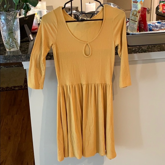 Forever 21 Dresses & Skirts - 💕💕💕Mustard Color Dress!